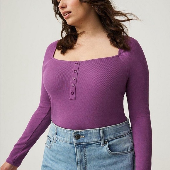 Torrid Ribbed Square Neck Henley Concord Grape Size 3 NWT - Picture 3 of 8